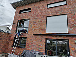 Glas- & Jalousienreinigung