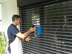 Glas- & Jalousienreinigung