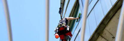 Glas- & Jalousienreinigung